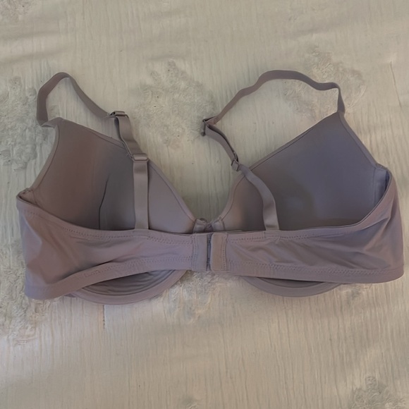 Lavender underwire bra - Picture 2 of 4